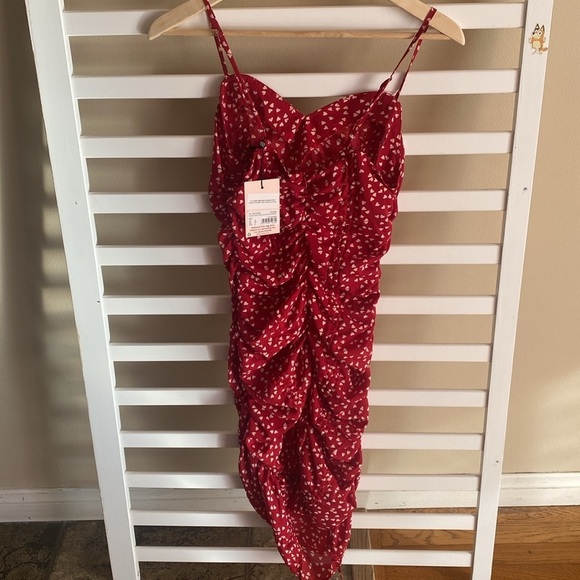 Misguided Petite NWT Heart Print Ruched Mini Red Dress Size 4 - Picture 6 of 15
